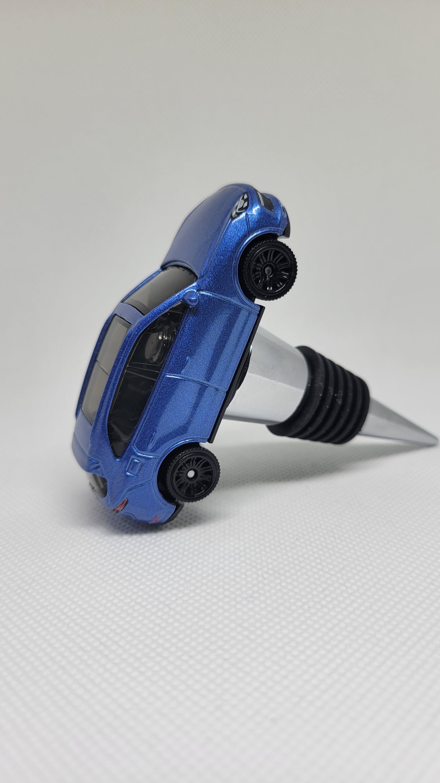 Wine Stopper for Porsche Cayenne SUV (blue) Gift Ideas by SpeedTails