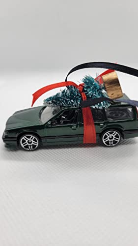 SpeedTails Christmas Ornaments – 3" Christmas Ornament with Tree for Volvo 850 Estate Wagon Owners by Speedtails | Gift Ideas for Volvo 850 Estate Wagon