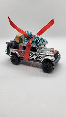 SpeedTails Christmas Truck Ornament with Tree for Blue, Green, Tan or Red Jeep Gladiator owners (Silver)