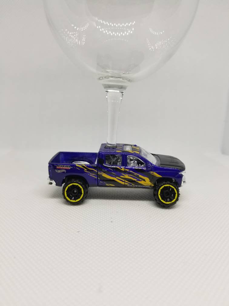 Chevy Silverado Wine Glasses, Unique Gifts, Birthday Gift, Unique Wedding Gift, Christmas Gift Idea by @SpeedTails