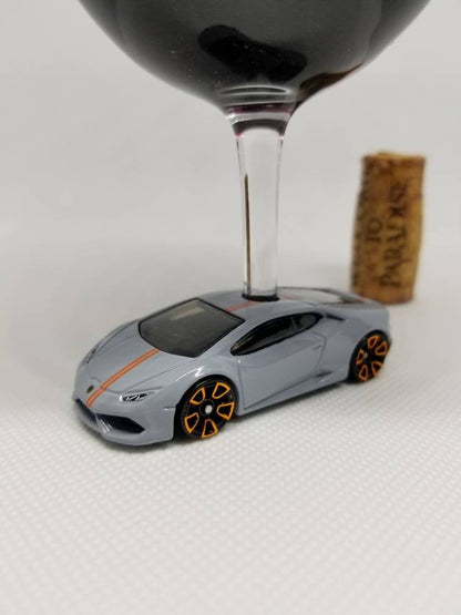 Lamborghini Huracan Wine Glasses, Unique Gift Ideas by @SpeedTails