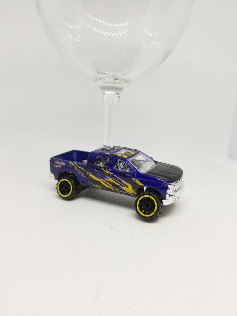 Chevy Silverado Wine Glasses, Unique Gifts, Birthday Gift, Unique Wedding Gift, Christmas Gift Idea by @SpeedTails