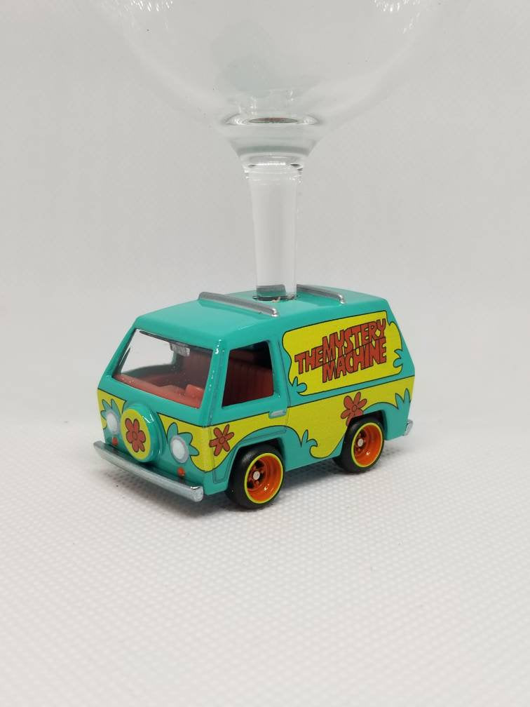 Scooby Doo Gift Wine Glasses, Unique Gift Ideas by @SpeedTails