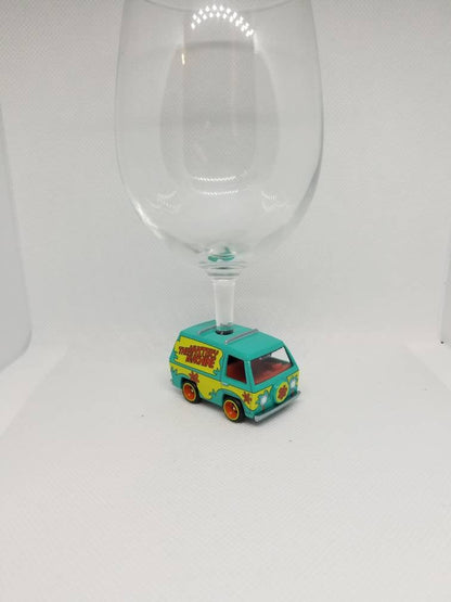 Scooby Doo Gift Wine Glasses, Unique Gift Ideas by @SpeedTails