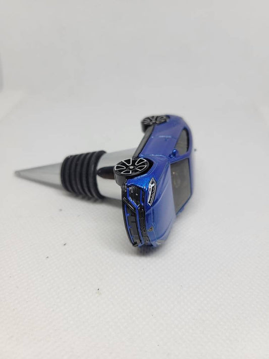 Wine bottle stopper for Lamborghini Urus (blue) - Unique Wine Gifts by SpeedTails