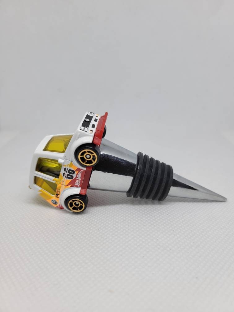 Wine bottle stopper for VW GTI (white) - Unique Wine Gifts by SpeedTails