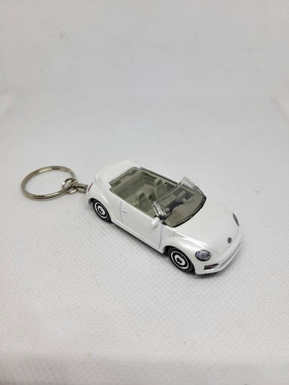 3d Diecast Keychain for Volkswagen Beetle Convertible (white)