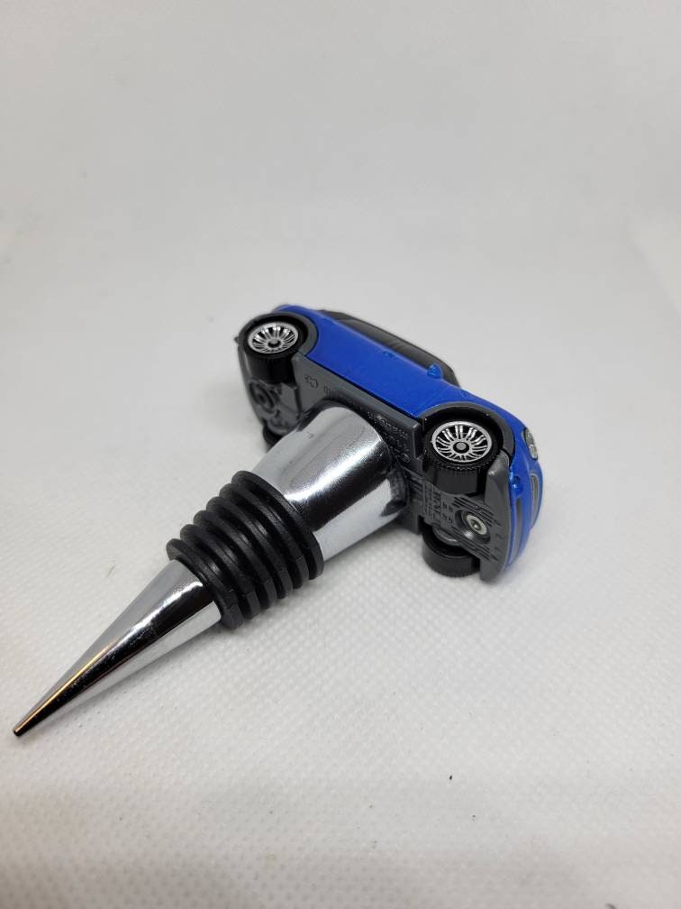 Wine bottle stopper for Mini Countryman (blue) - Unique Wine Gifts by SpeedTails