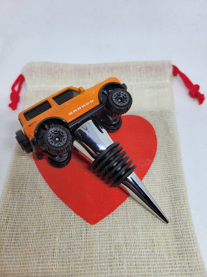 Wine bottle stopper for Ford Bronco (orange) - Unique Wine Gifts by SpeedTails