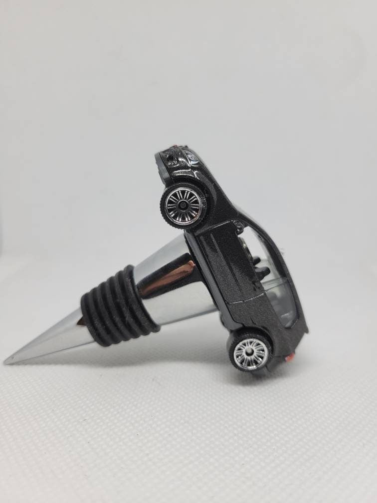 Wine bottle stopper for VW GTI (black) - Unique Wine Gifts by SpeedTails