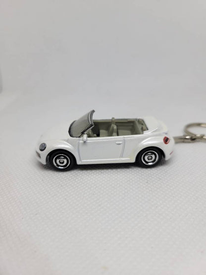 3d Diecast Keychain for Volkswagen Beetle Convertible (white)